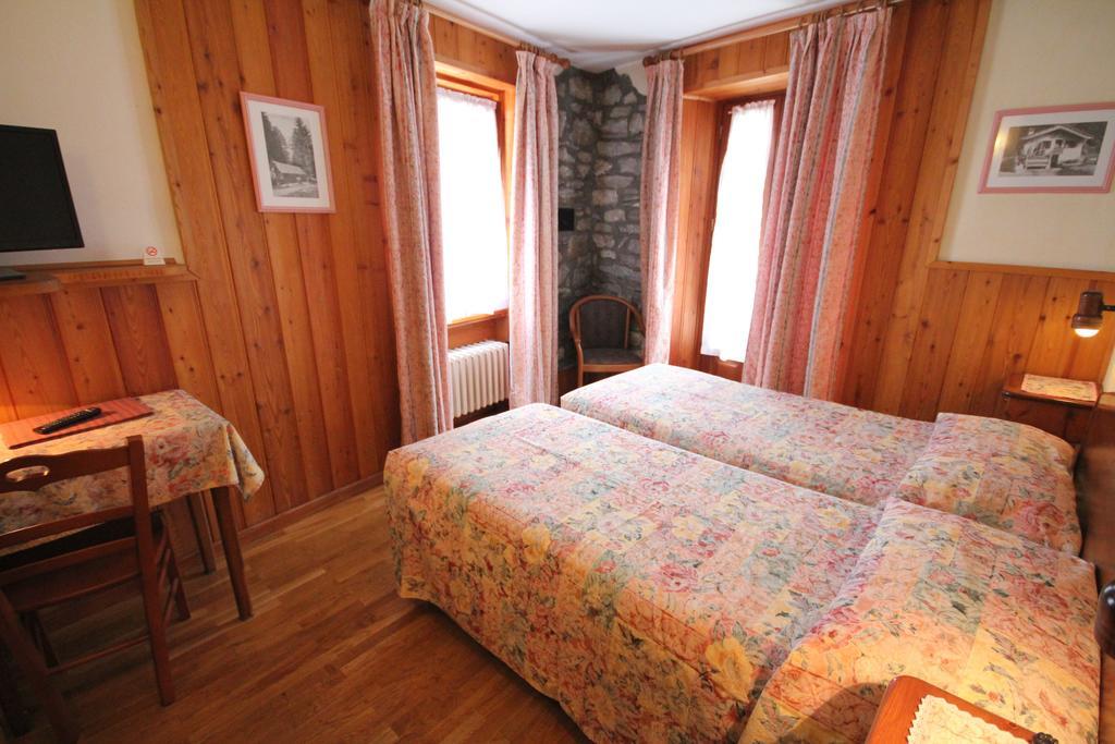 Double or Twin Room with Terrace,227163404:JPEG